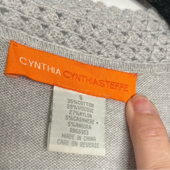 Cynthia Steffe Gray Cardigan Sweater w/Crochet Details Sz S - Picture 10 of 11